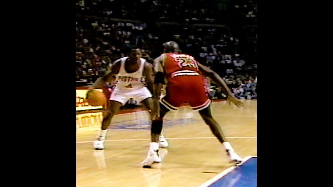 Joe Dumars Battles Michael Jordan! Bulls @ Pistons Feb 1992