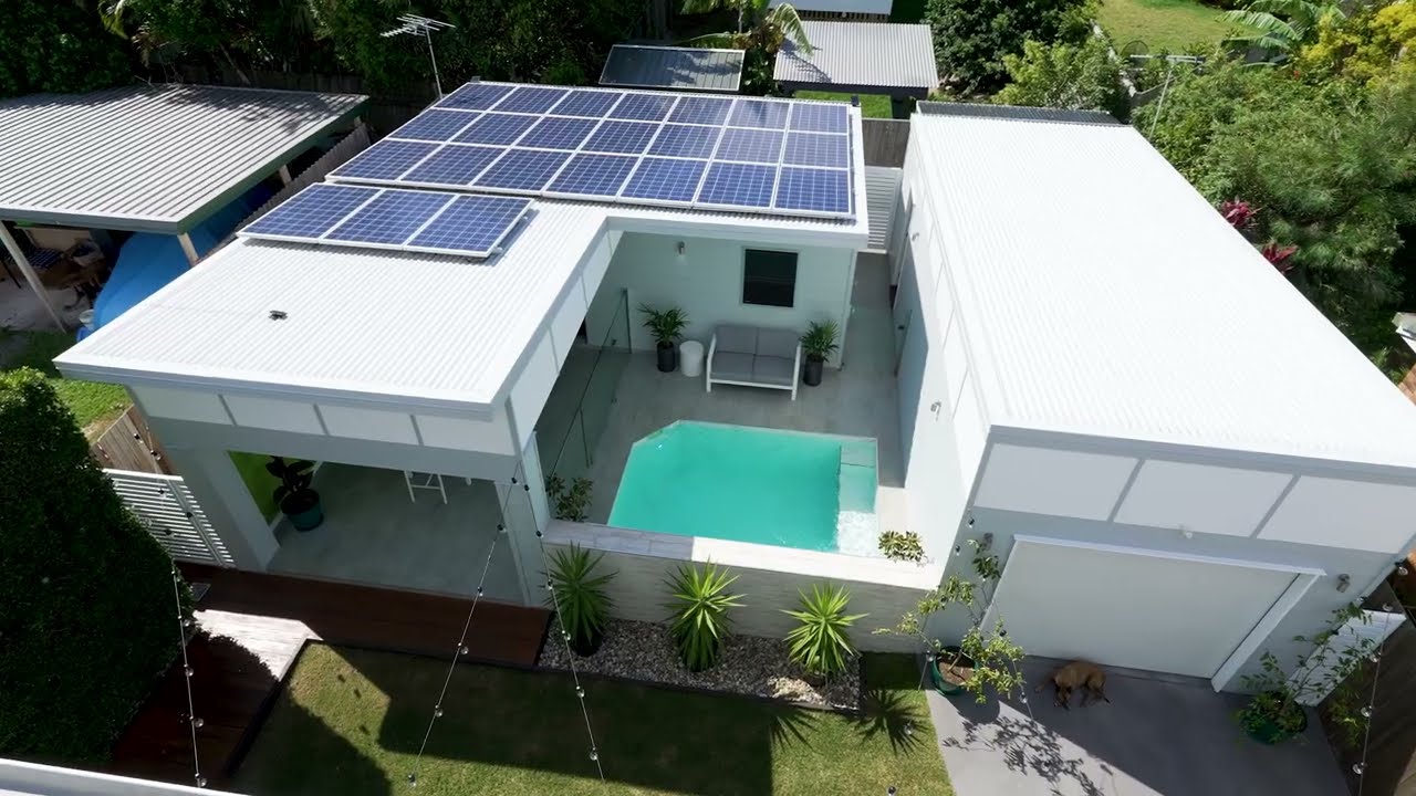 10 Hardiman Street Woody Point QLD 4019