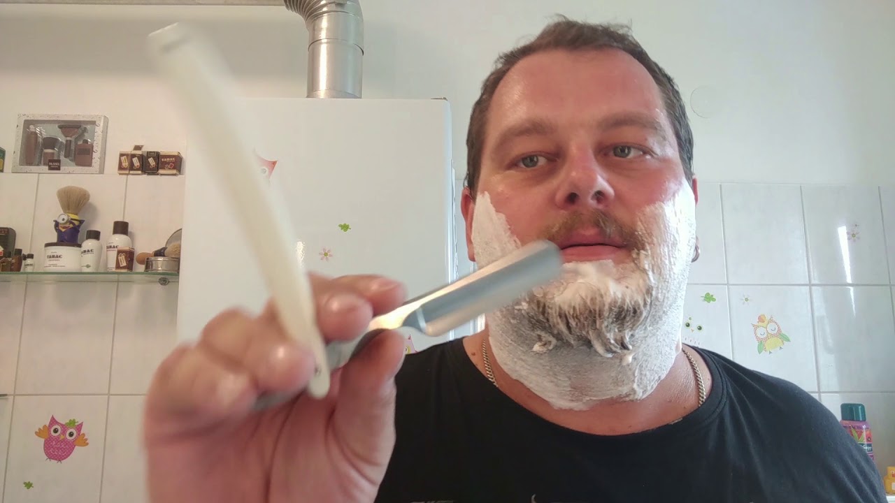 Klaus rasiert sich - 1190 J.A. Haenkels Zwillingswerk Rasiermesser