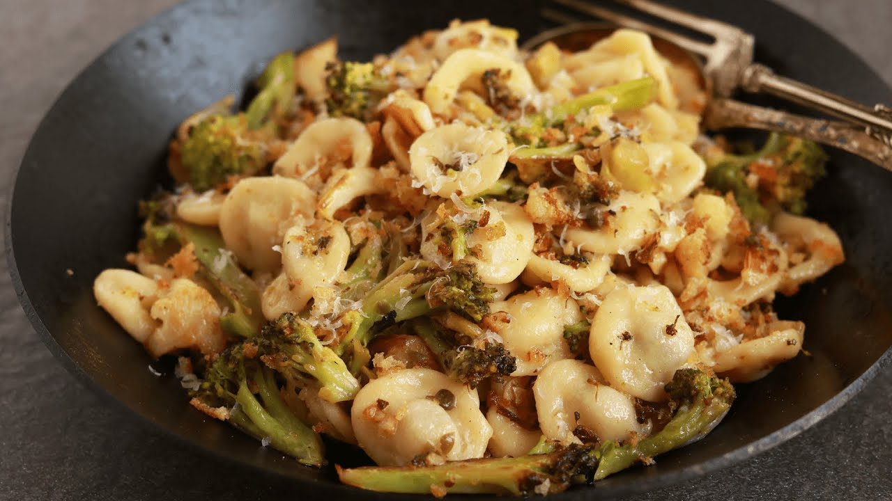 Orecchiette with Broccoli and Cauliflower