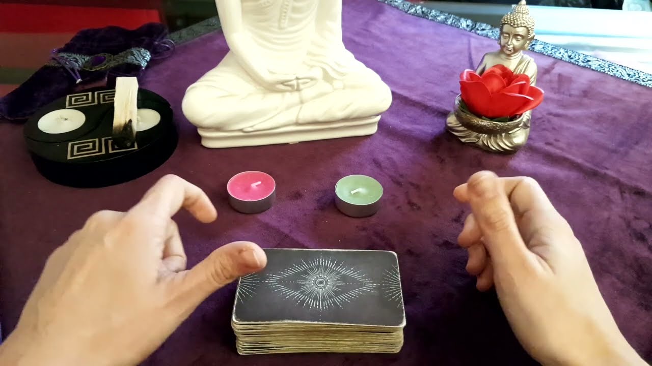 MI TRADIRÀ IN FUTURO? - 💖 Tarocchi interattivi amore 💖