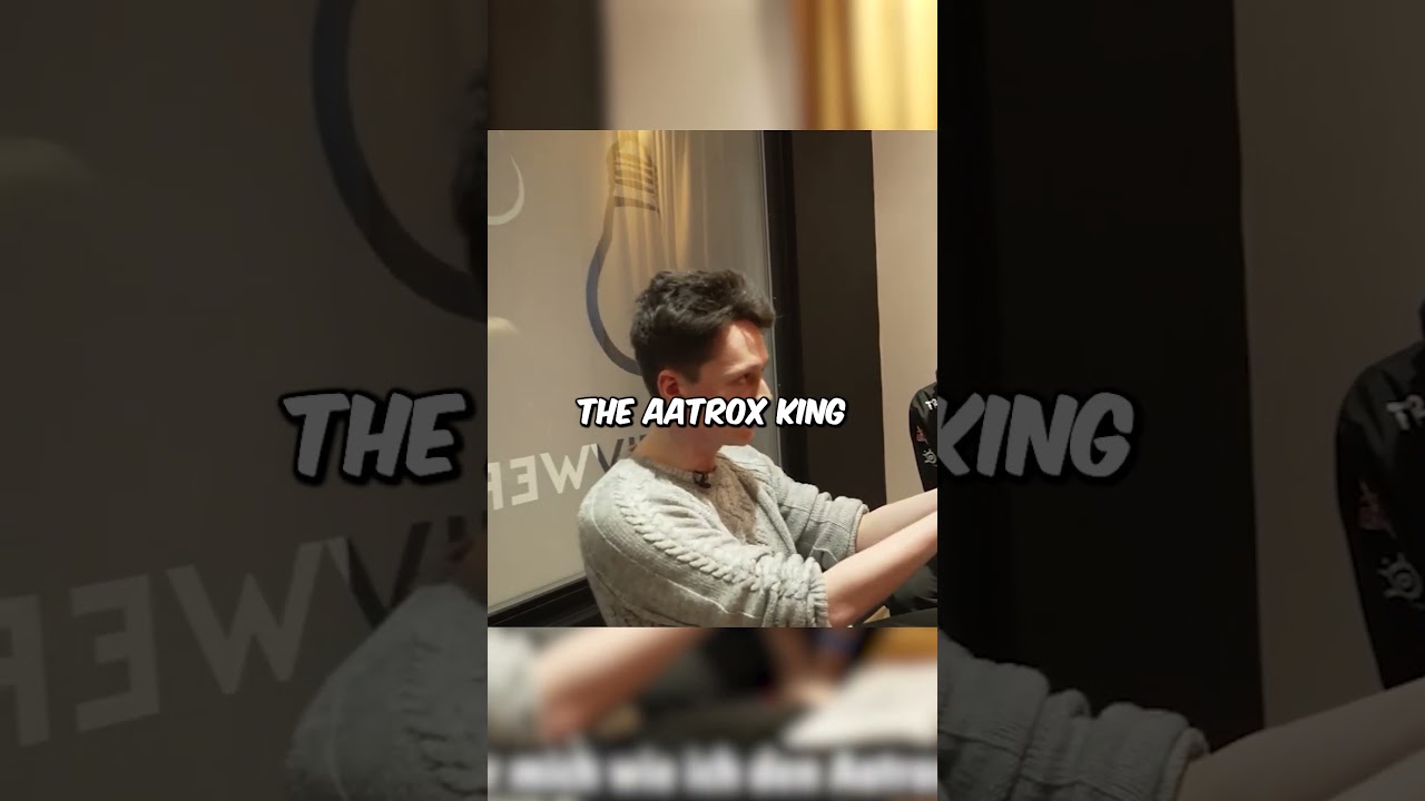 Tolkin needs help on Aatrox #interview #t1 #leagueoflegends #tolkinlol