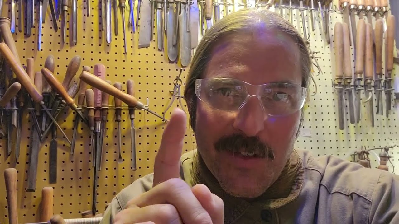 Why I prefer the pink aluminum oxide sharpening wheel.