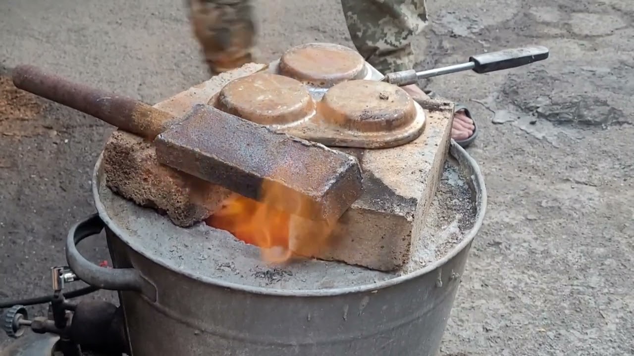 Плавка алюминия самый простой способ! Паяльной лампой легко! 