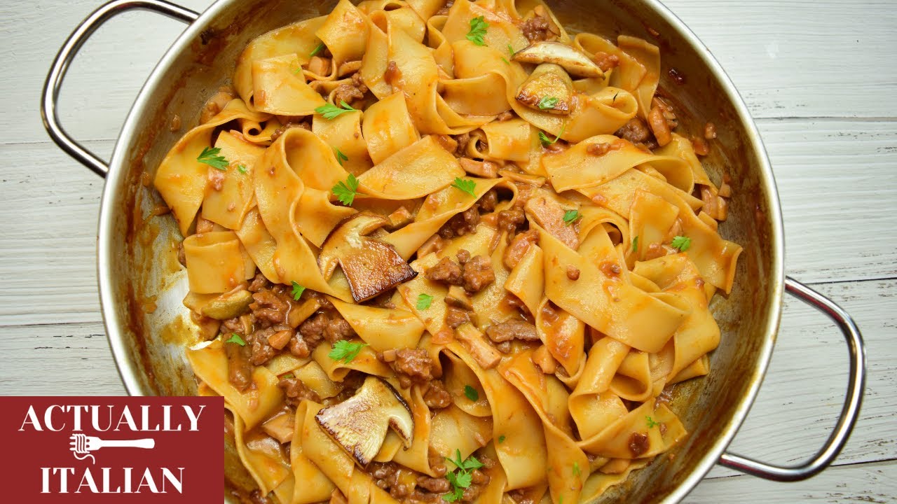 Pappardelle alla BOSCAIOLA | Porcini mushroom and sausage ragu