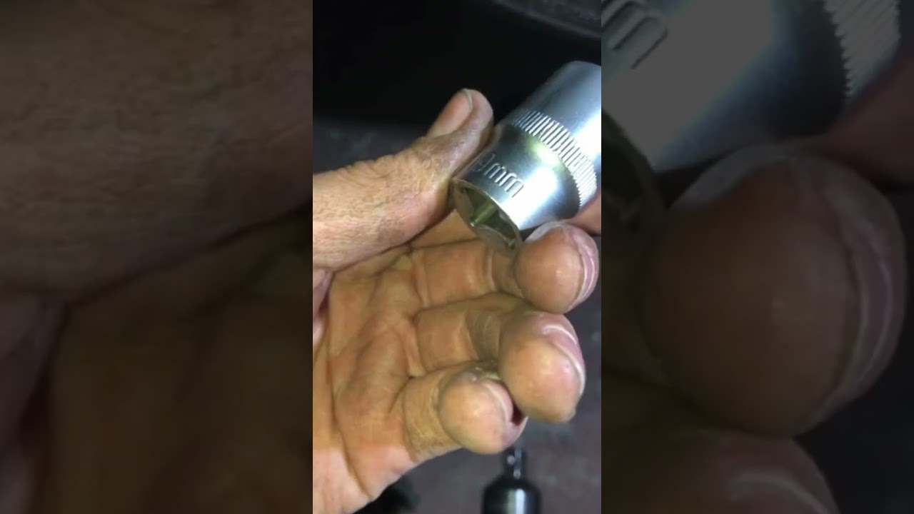 QUITAR TORNILLO ANTIROBO SIN LLAVE ANTIROBO
