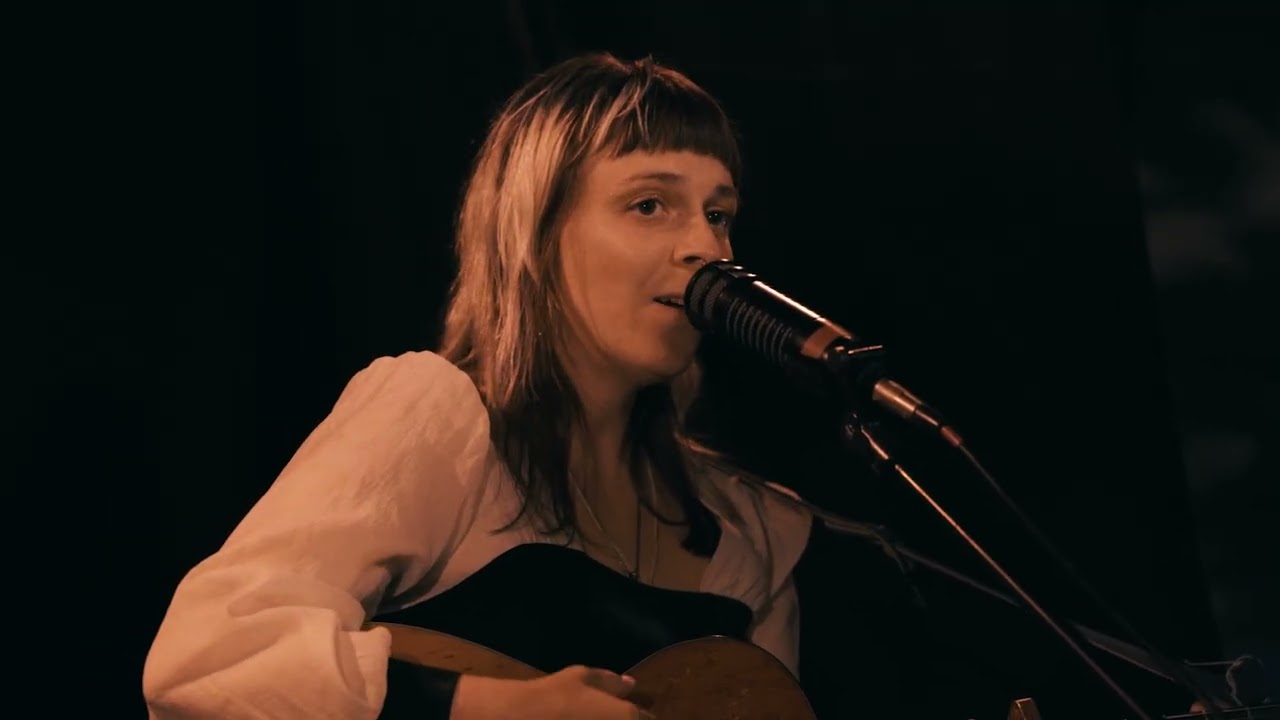 Ali Dineen - Can't Be Undone