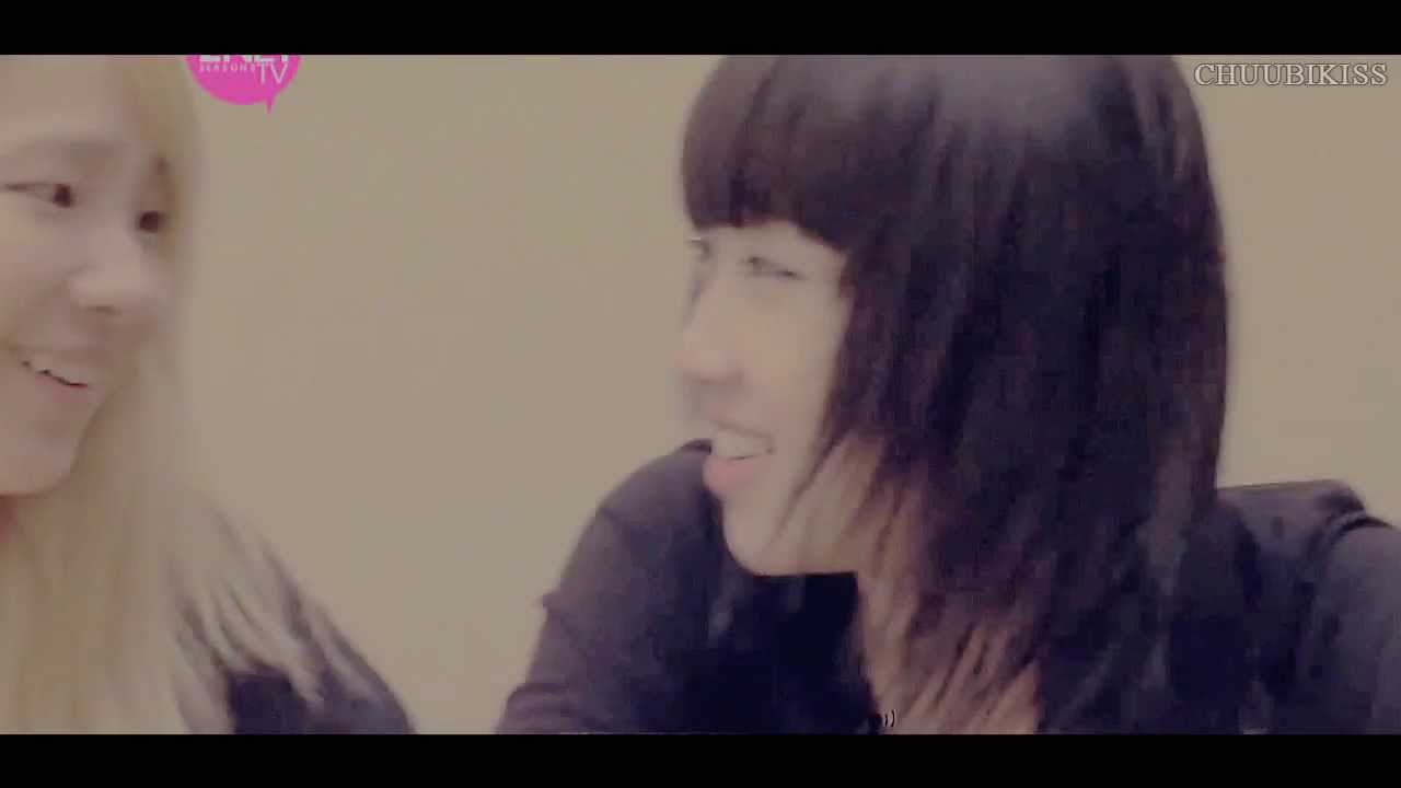 ✦ 2NE1 - 'I'm proud to say, I got you!'