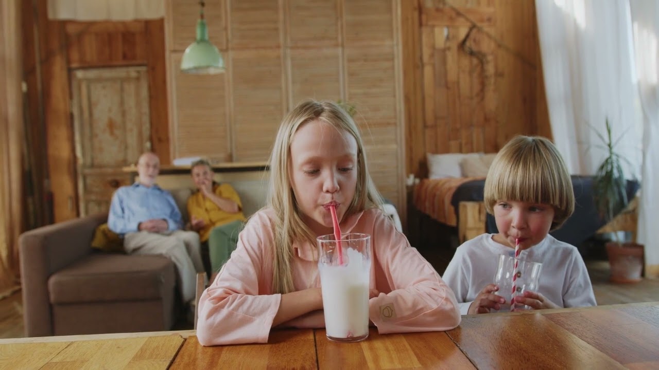 All-Natural Milk Flavoring Straws For Picky Eaters | Four-Flavor 20-Pack Under $10