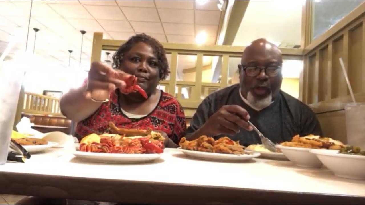 Seafood Date Night at Shoney’s