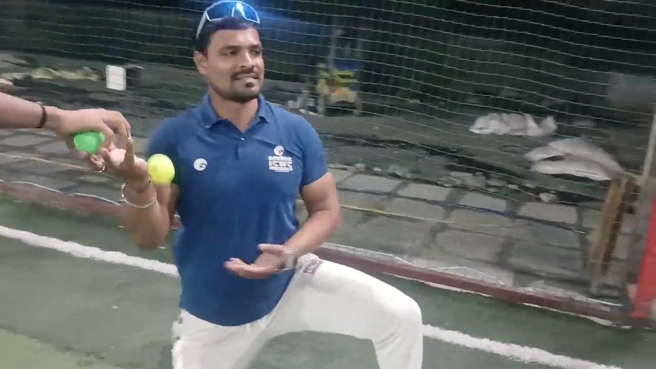 Australia Cricket Level 1 Coach Mayuresh sir Coaching Backfoot Defence In MCA#cricketbatting 