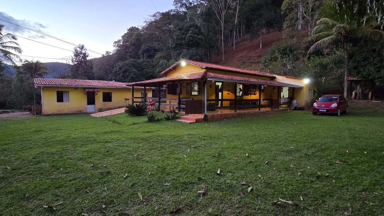 SÍTIO TERRA MORENA COMPLETO COM POMAR, ANIMAIS REPRESAS TEÓFILOOTONI-MG!