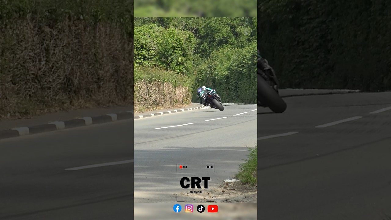 Tourist trophy 🤩 crazy race #bike #moto #superbike #vitesse #motorsport #pourtoi #foryou