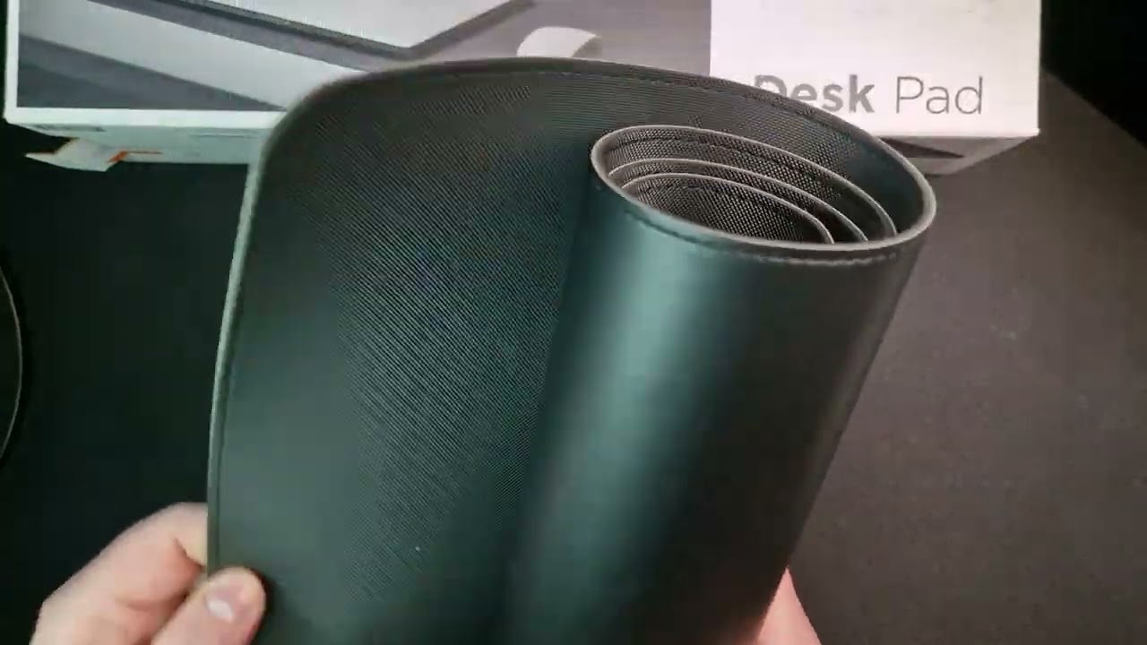 Spigen Desk Pad Unboxing