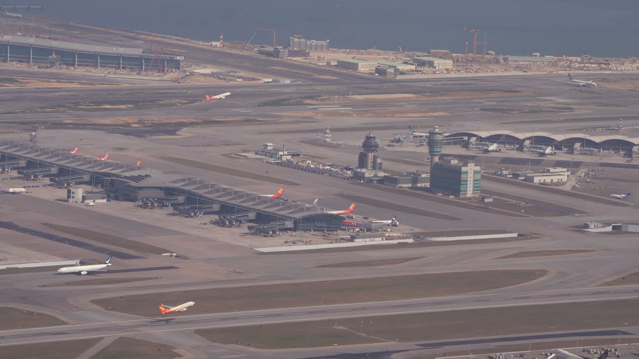 Dual Take-off Hong Kong Airport with ATC