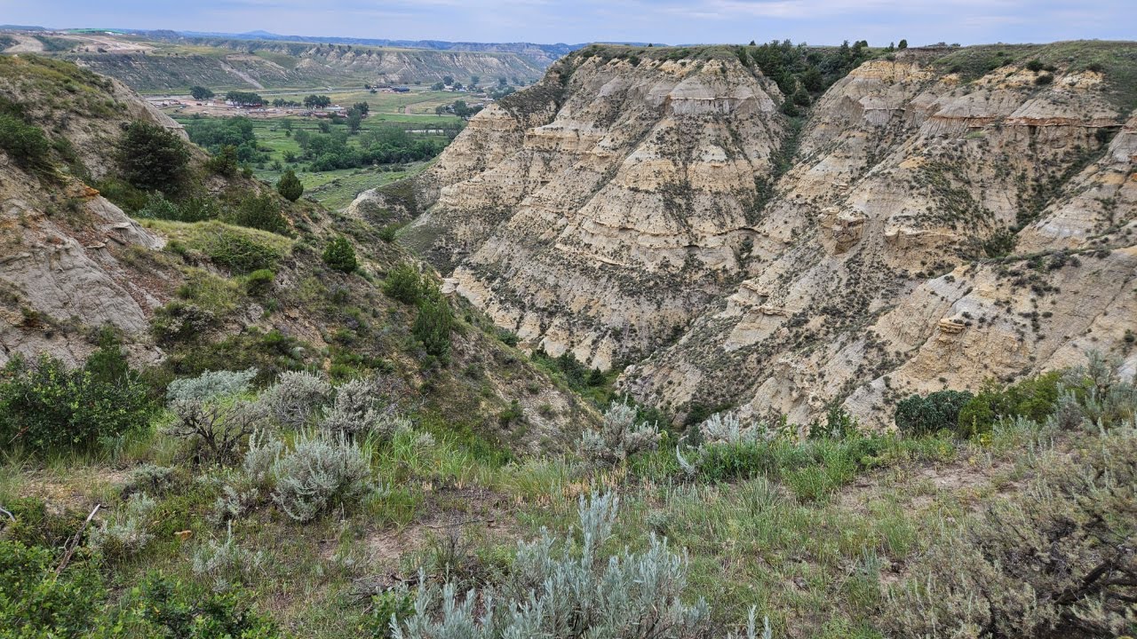 Bike Ride in Roosevelt National Park, Badlands of North Dakota #nationalparks #bikeride #soloride