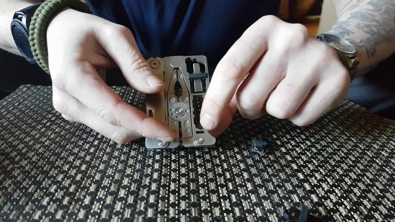 EDC TITANIUM MULTI TOOL  FORM TAG