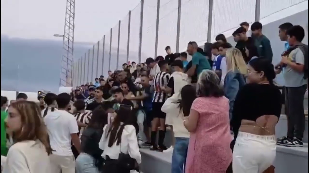 Incidentes y suspensi&oacute;n partido f&uacute;tbol juvenil en La Palma (Canarias) entre CDVictoria vs SDTenisca