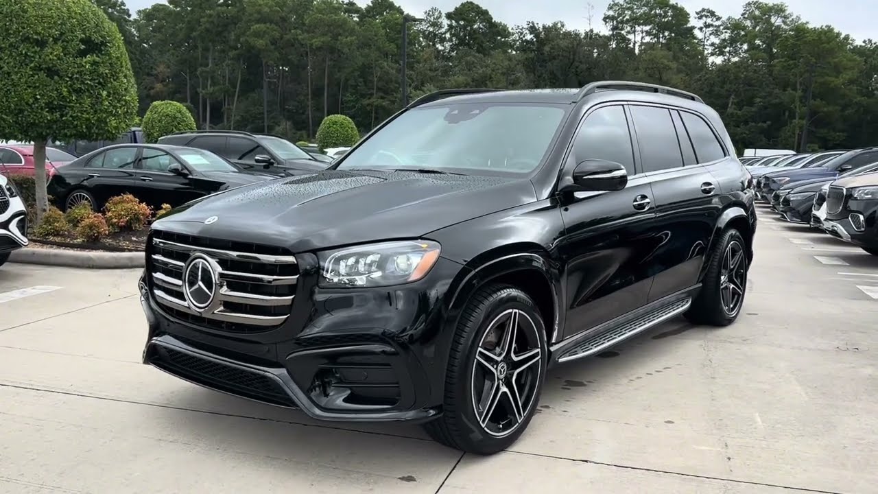 New Mercedes 2024 GLS 450 4Matic Luxury SUV w Black exterior, Bahia Brown interior, AMG line 