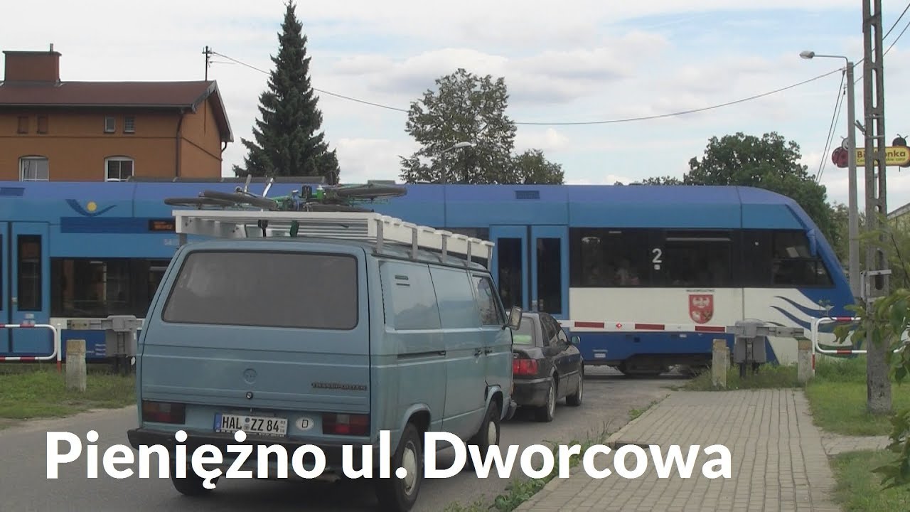 🇵🇱 Przejazd kolejowy / Railroad crossing Pieniężno ul. Dworcowa