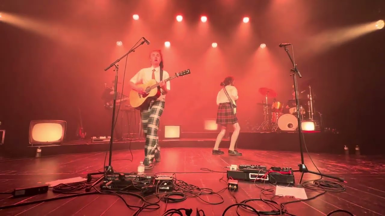 Kids With Buns - Viernulvier Gent 8 May 2025.