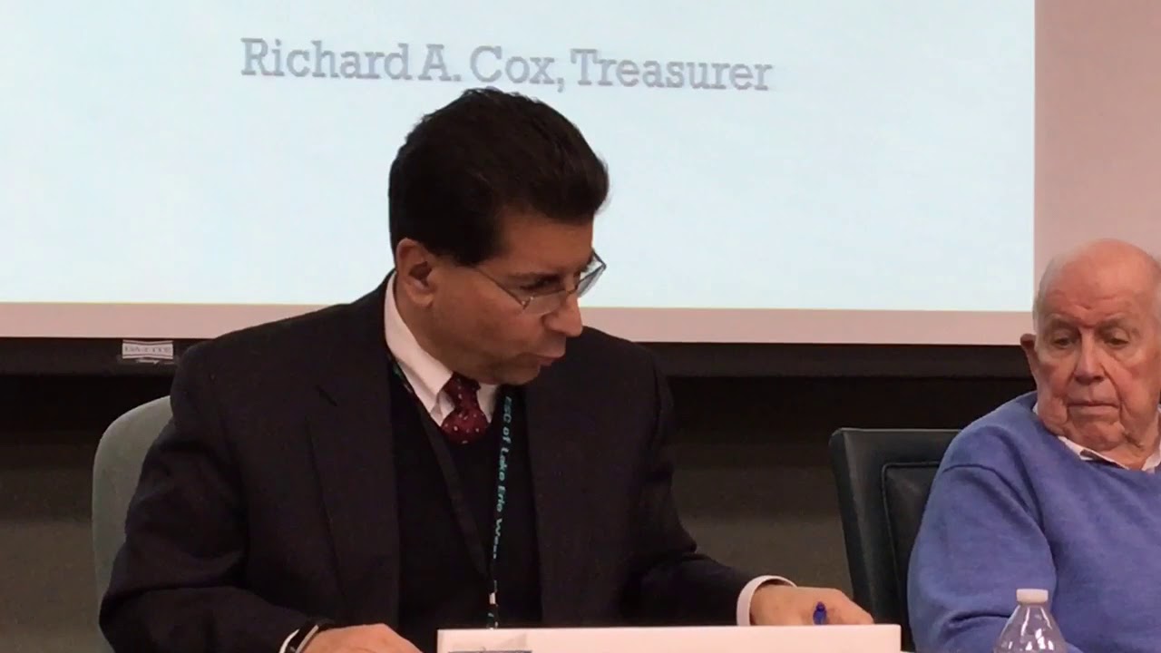 The board of the ECOT online school votes to pull support