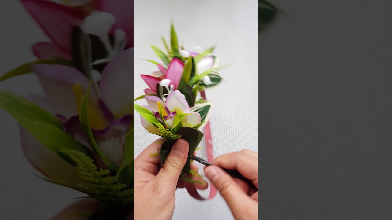 Cook island ei katu(flower crown) in the making