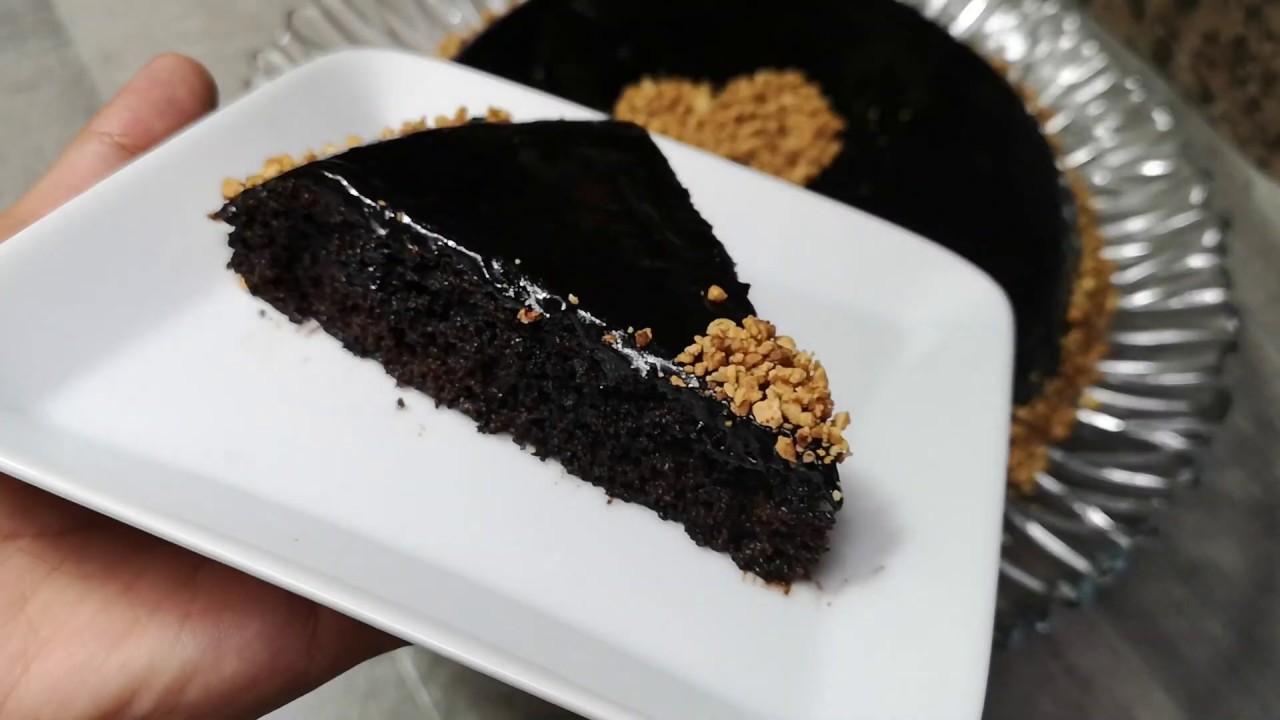 اجيوا تشوفوا بسبوسة الشوكولا قنبلة الموسم بدون فرن و لا قالب و بكأس واحد سميد 🍫 🍫 🍫 🍫