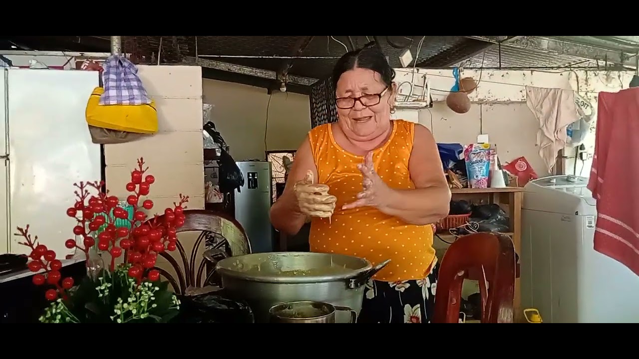 La tía lidia preparando para Aser pan 🍞😋