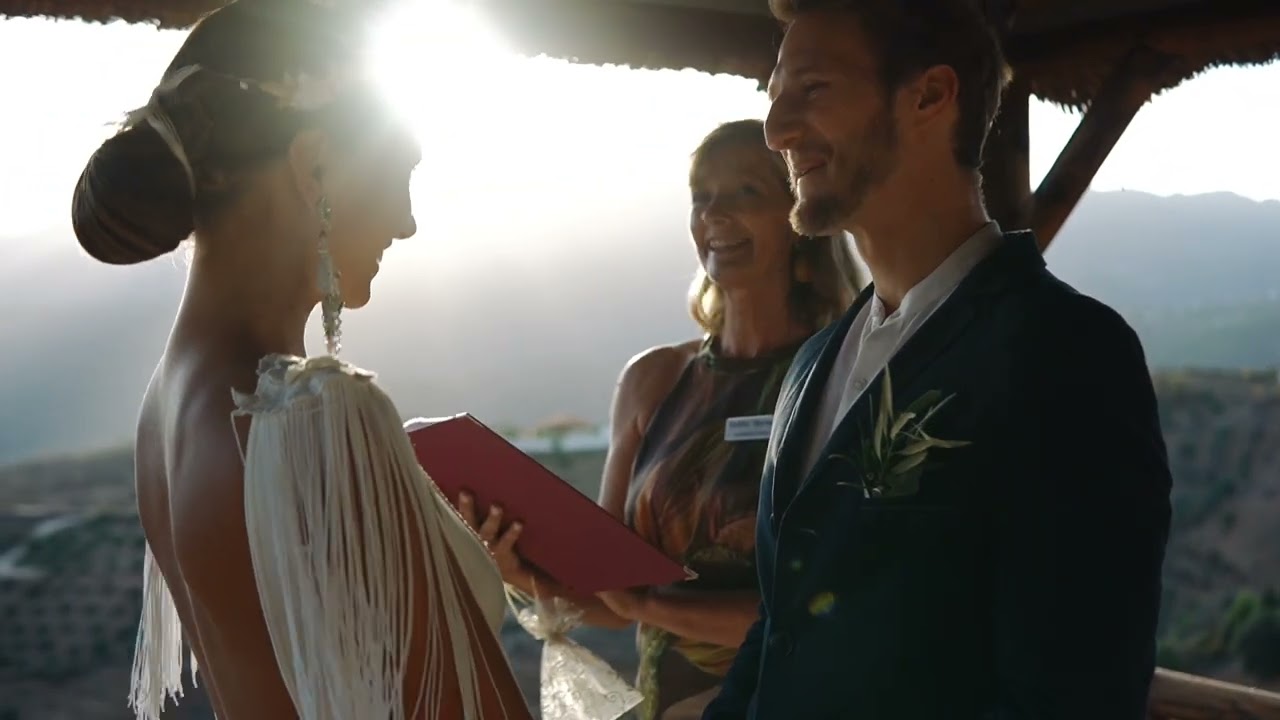 Stunning cortijo elopement in Spanish mountains officiated by #celebrantspain