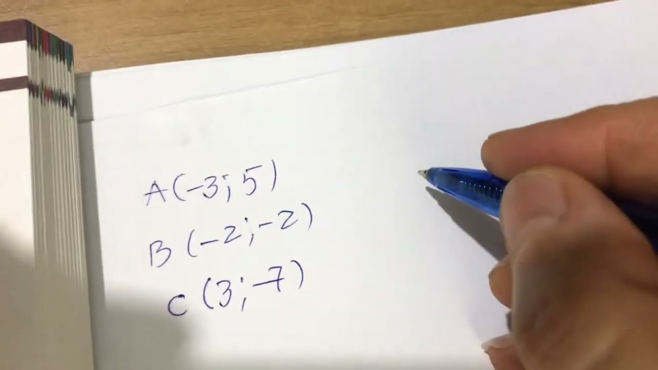 Largesa midis dy pikave në planin koordinativ