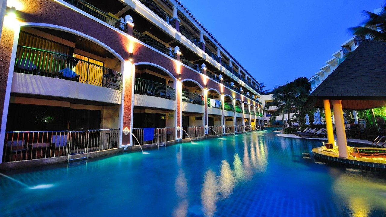 Karon Sea Sands Resort | Phuket, Thailand | Hotel Review 🏩