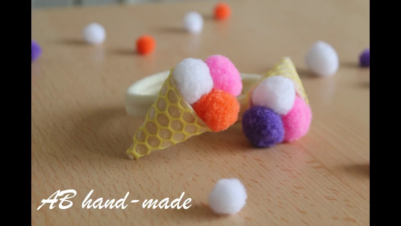 DIY : Резинка для волос Мороженко из фетра и помпонов/Ice cream cone felt and pom pom