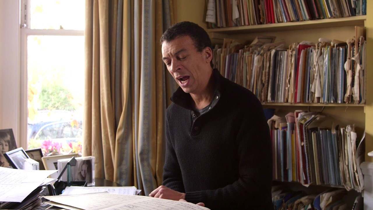 Julius Drake and Friends at Middle Temple Hall: Roderick Williams An English Winter Journey