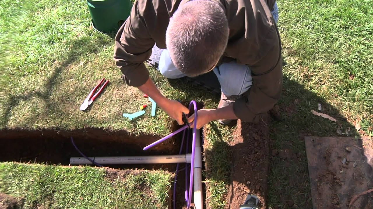 Hunter Dual Two-Wire Installation: Tee-Splicing the Two-Wire Path 7 of 8