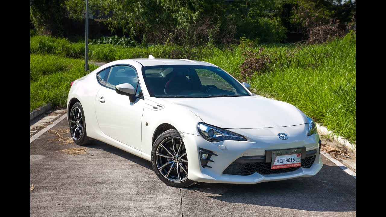 Toyota 86 2.0 AT White Pearl