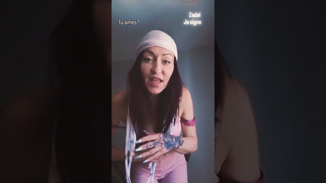 Je Signe #chanteuse #music www.zadel.fr