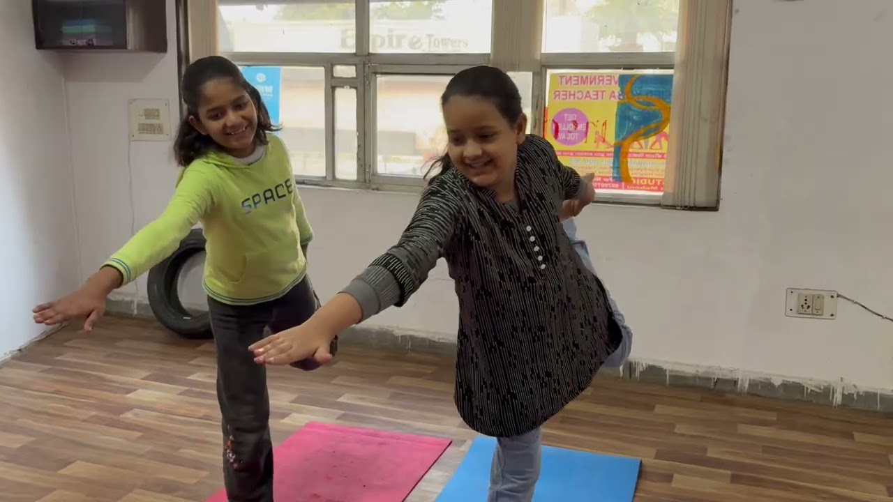 #kidsyoga #extempore #speakconfidentenglish #confidencewins #confidence #kidsrock 