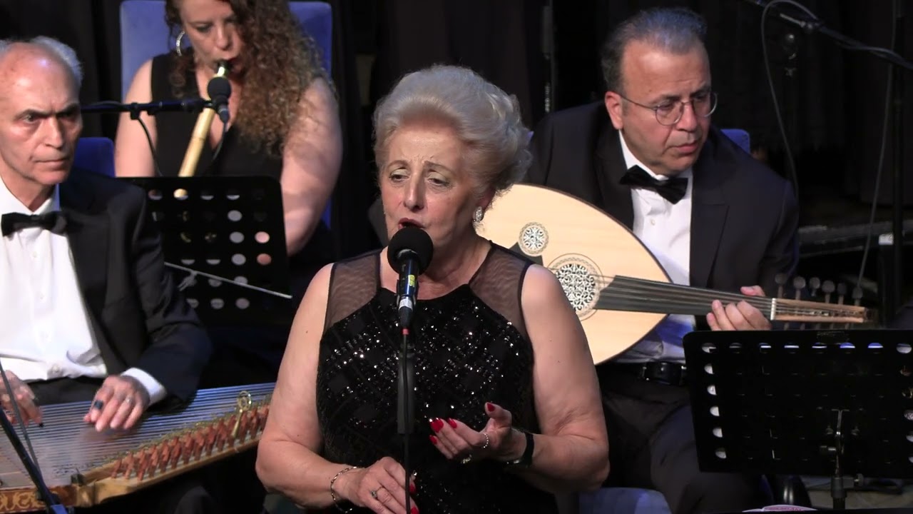 Asuman Aydınlar -  Bahçende safa hükmediyor