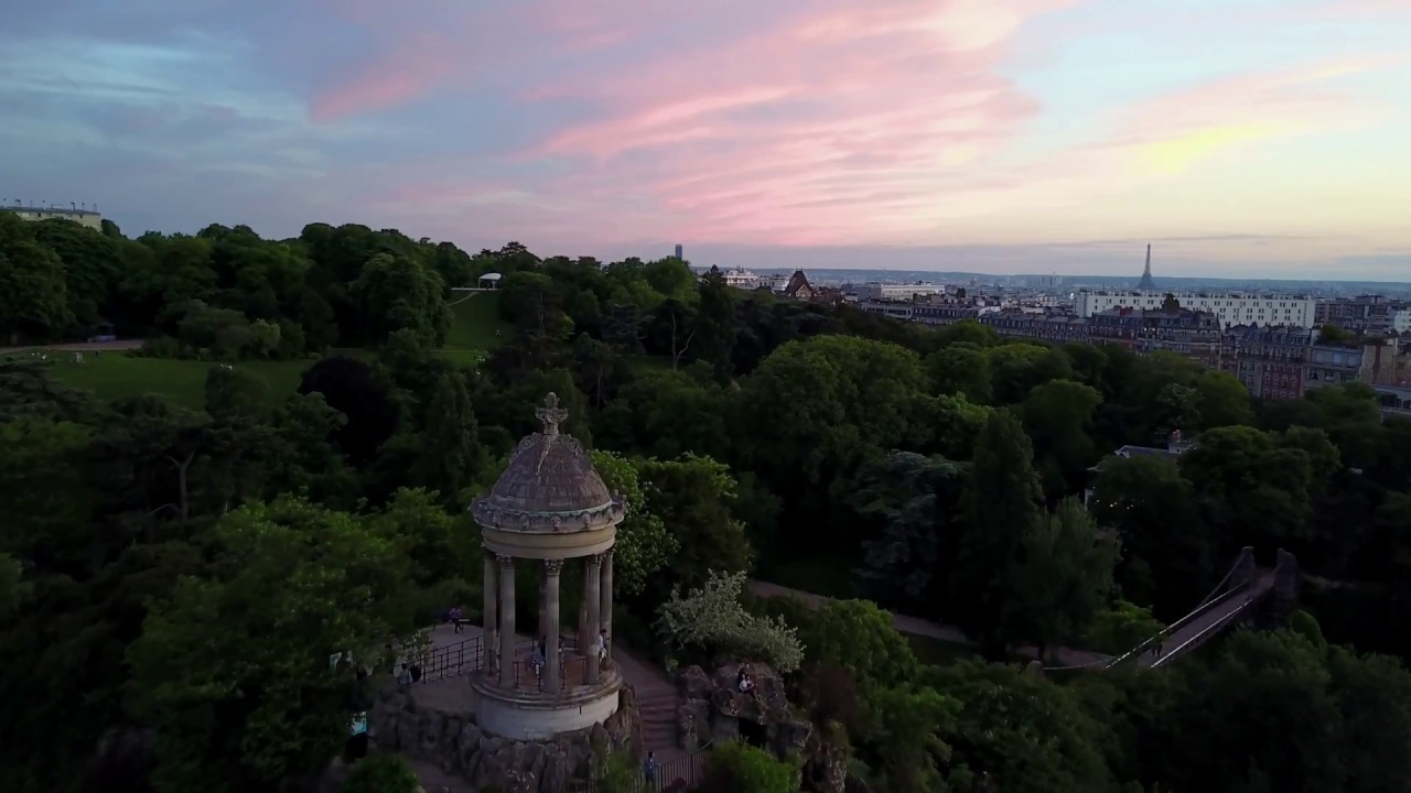 Drone Flight - Buttes Chaumons