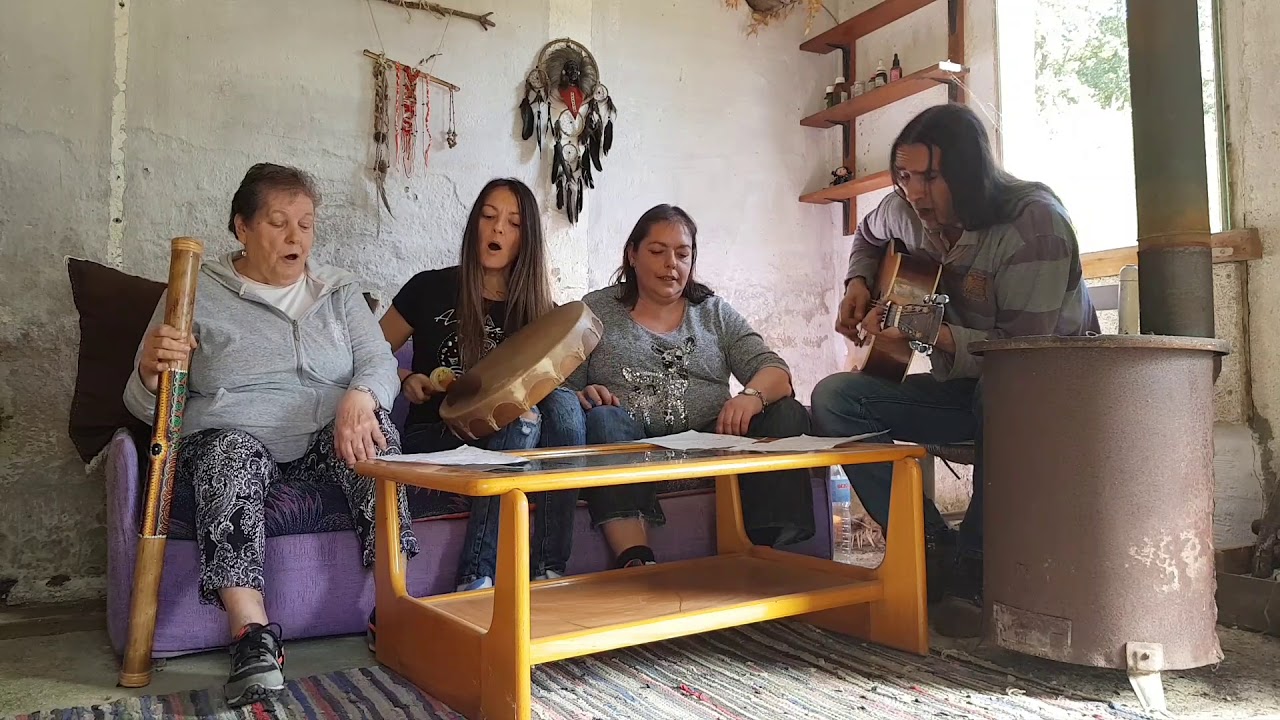 Que bien me dijo mi madre...versi&oacute;n cantada por Oscar Esteban y su familia