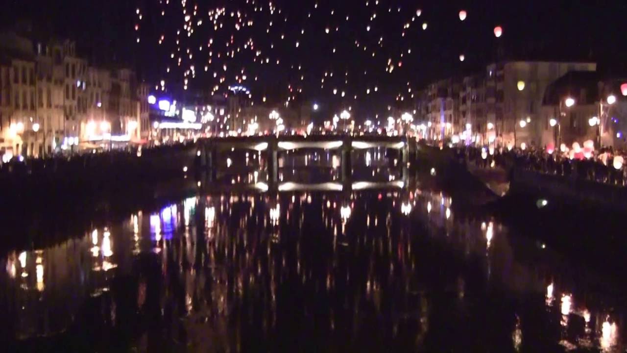 Lâcher de lanternes Noël Bayonne 2016