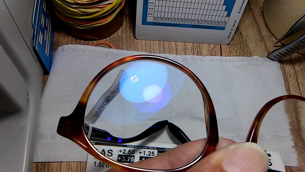 Lentes Zeiss..
como visualizar o logotipo da Zeiss sobre as lentes.