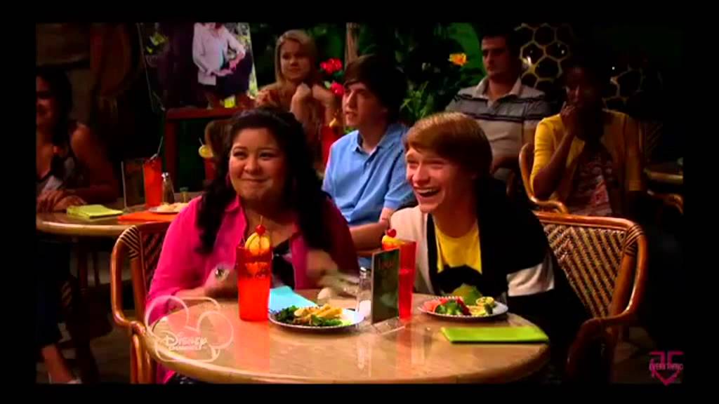 AUSTIN KISSED THE GIRL FINALLY-By Alllove4ever