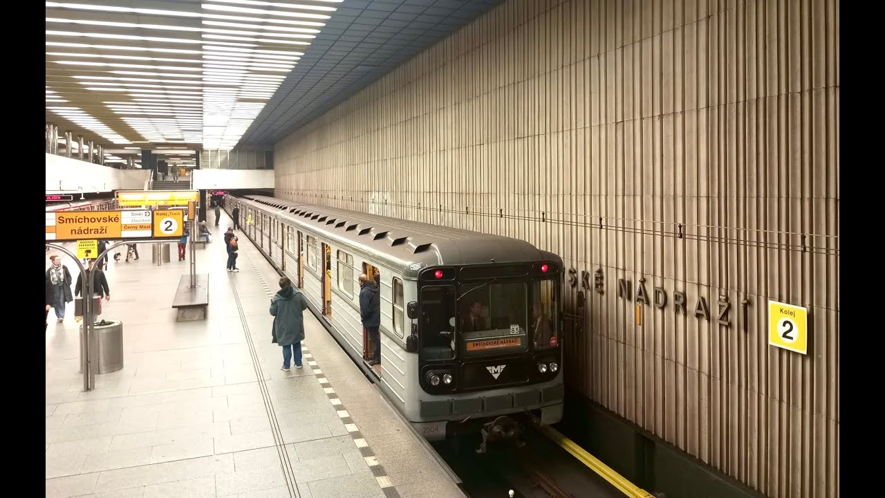 40 let linky B pražského metra
