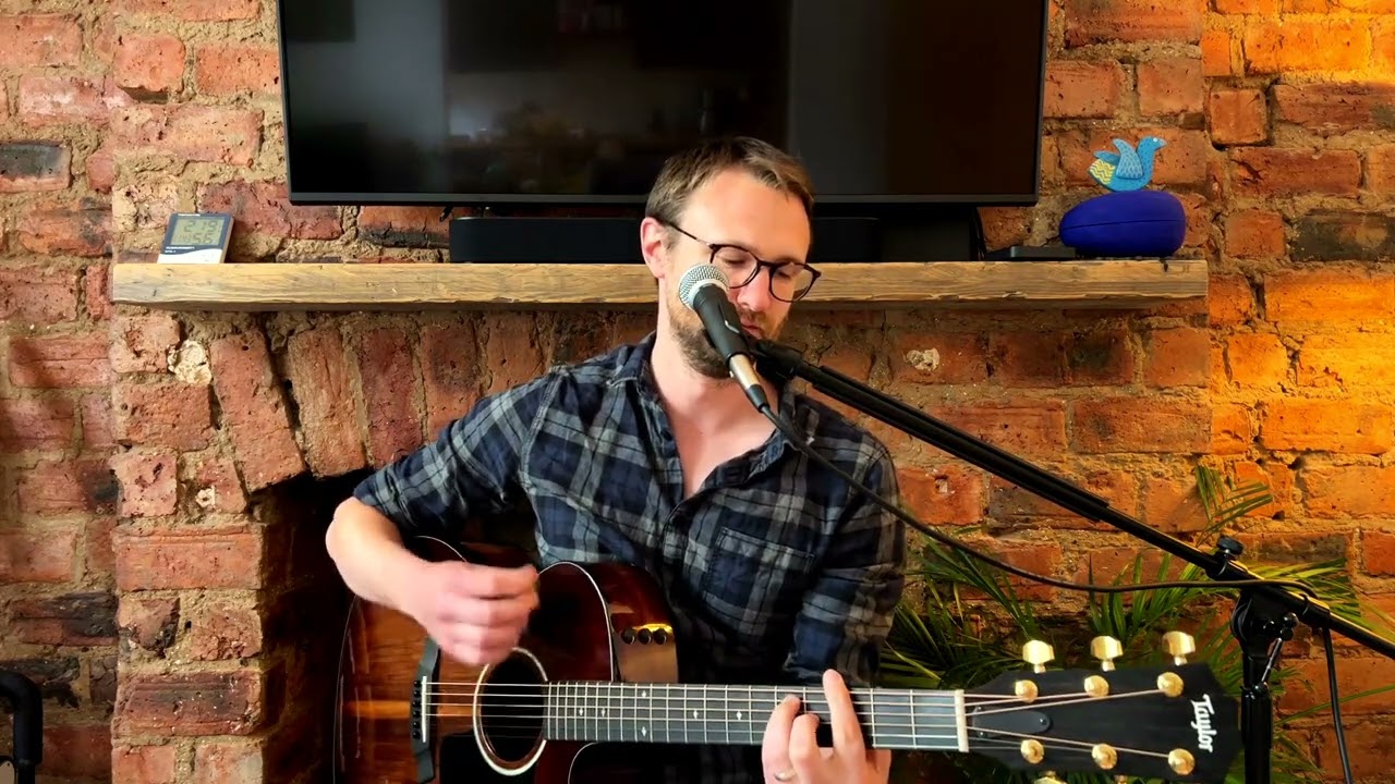 Gold on the Ceiling by The Black Keys (acoustic cover)