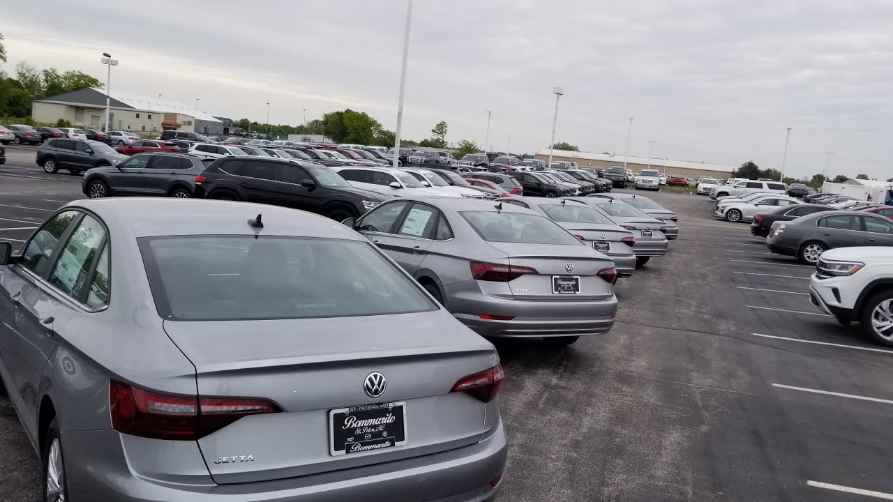 Сравнение комплектаций VW Jetta 1.4T S, SE, R-Line, SEL и SEL Premium 2020 года. Часть 1