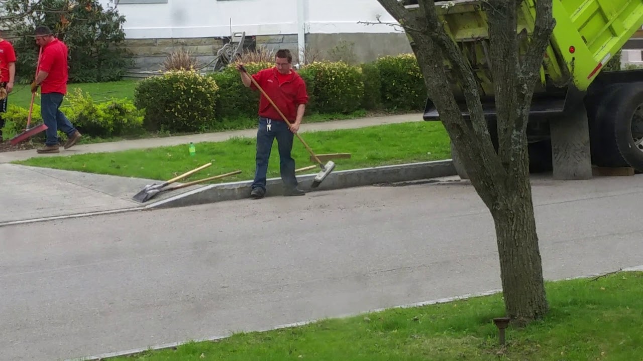 RDMVTL 21,561 ~ 4/25/2019 24 {MY PTSD STORY} AIRING COUCH w/PAVING DUST @ CORNING , NY