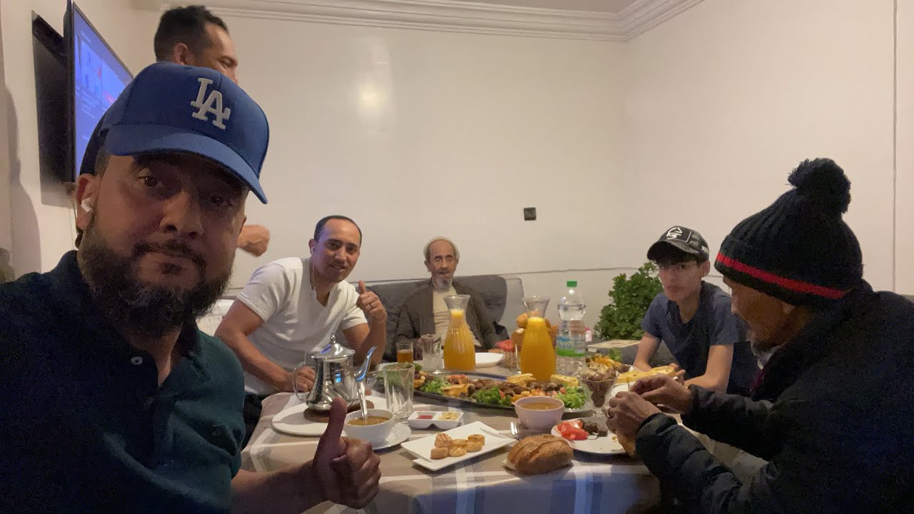 سعيد لازال معنا (عمر علينا الدار) وكملها مع الوالد الموت ديال الضحك