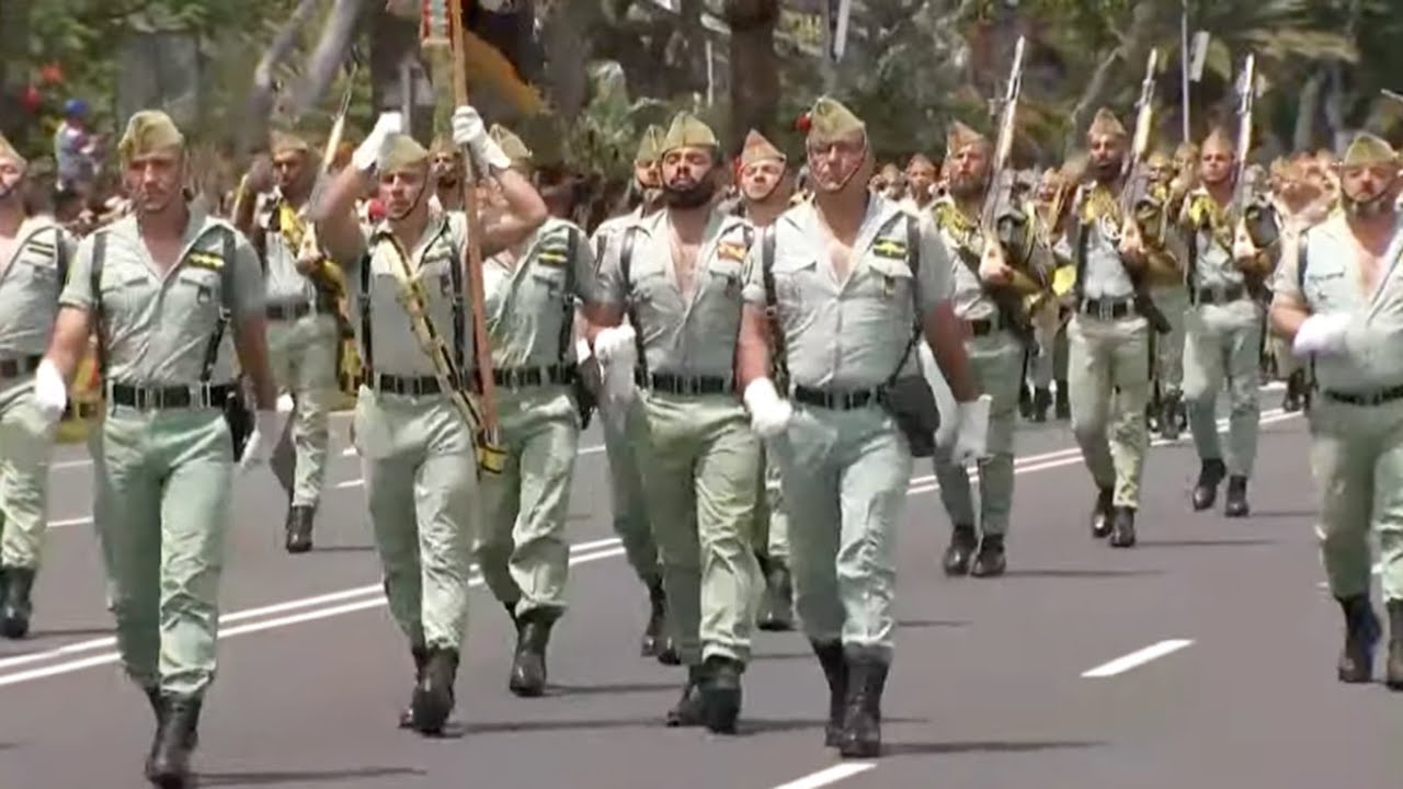 Así han desfilado los legionarios de Ceuta en el acto por el Día de las Fuerzas Armadas
